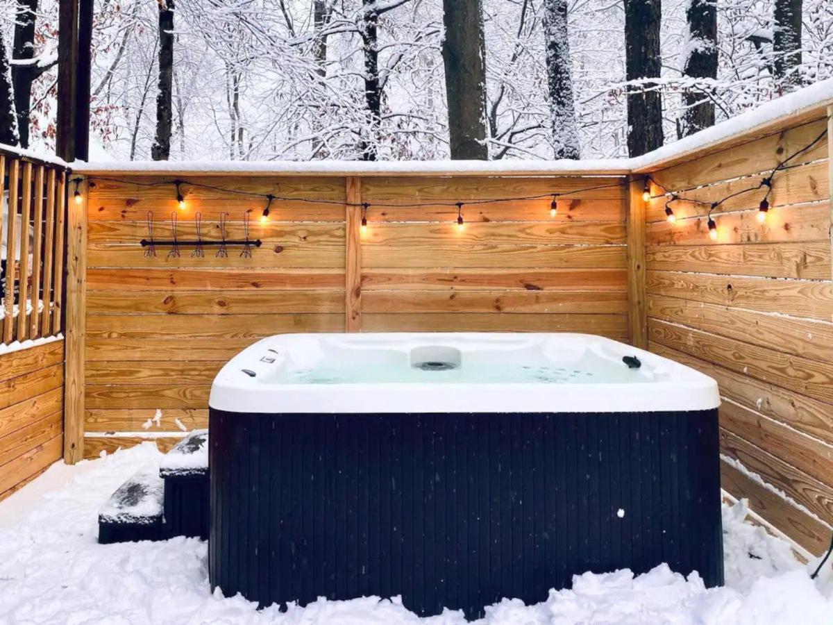 Beautiful Mount Pocono With Hot Tub!! Tobyhanna